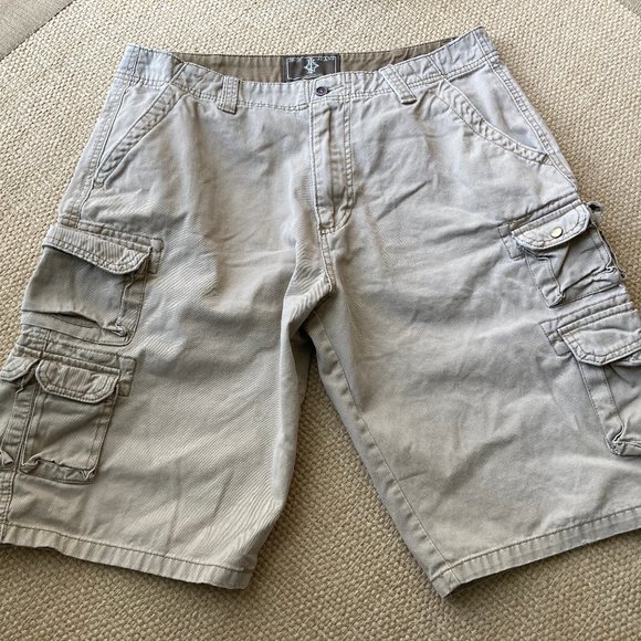 Iron Jean Khaki Cargo Shorts  33 - Picture 1 of 3
